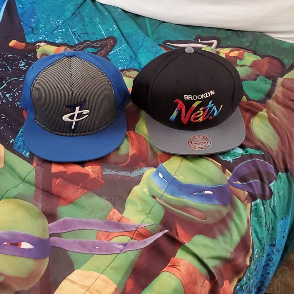 Snap backs - Picture 2 of 8
